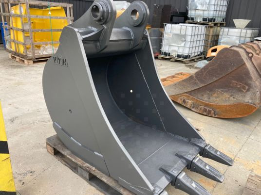 Attache hydraulique et godet 900 mm renforcé - بكت: صورة 4 Attache hydraulique et godet 900 mm renforcé - بكت: صورة 4