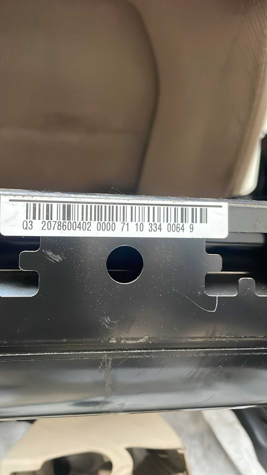 Fotele do Mercedes W 207 kabrio - مقعد - سيارة: صورة 4 Fotele do Mercedes W 207 kabrio - مقعد - سيارة: صورة 4