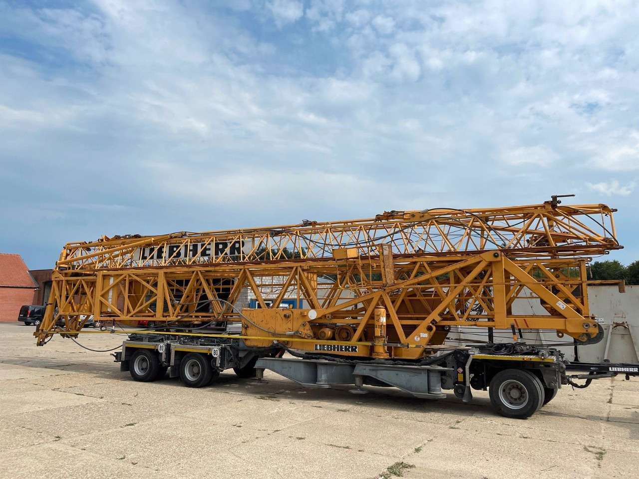 Liebherr 56K - رافعة برجية: صورة 1 Liebherr 56K - رافعة برجية: صورة 1