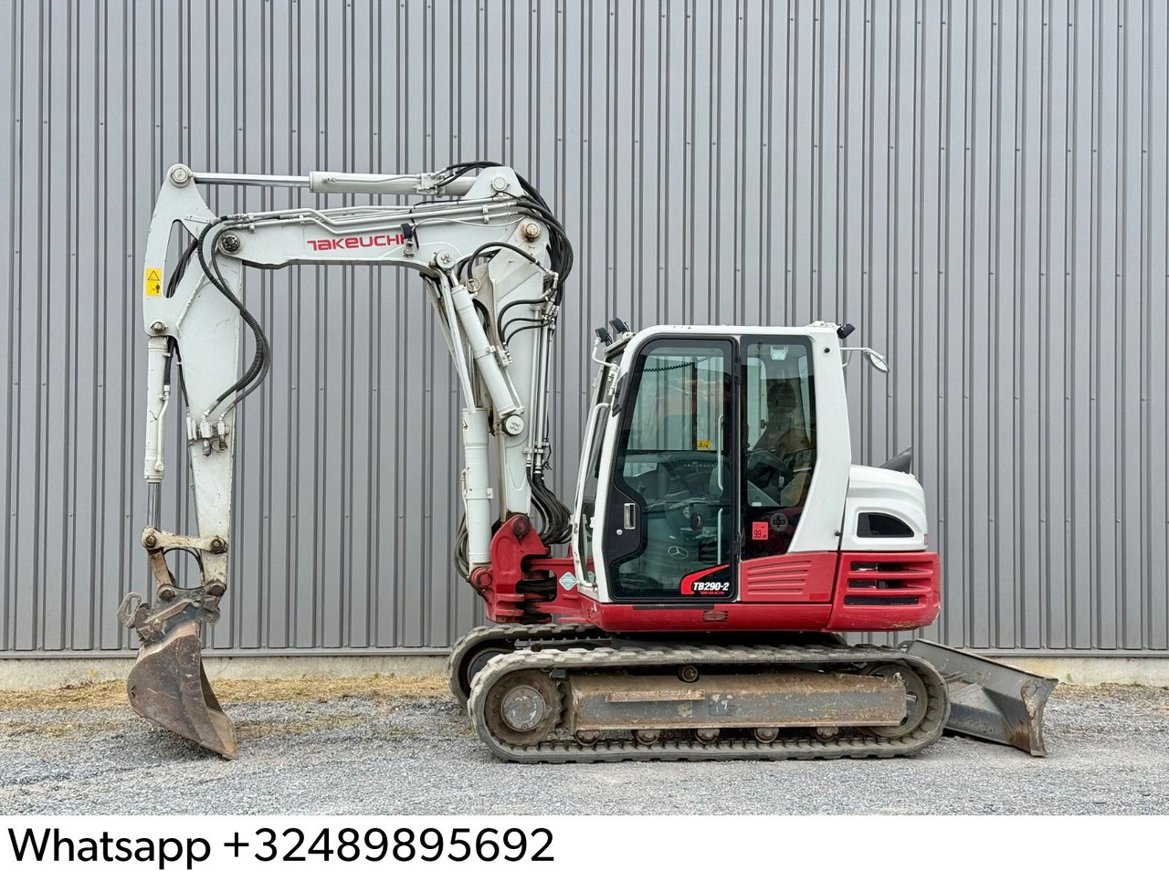 Takeuchi TB290 - حفارة مُصَّغرة: صورة 1 Takeuchi TB290 - حفارة مُصَّغرة: صورة 1