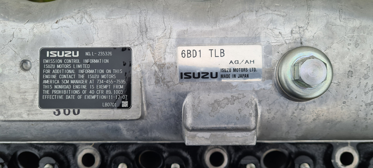 Isuzu NEW Long Block 6BD1 - محرك - حفارة: صورة 1 Isuzu NEW Long Block 6BD1 - محرك - حفارة: صورة 1