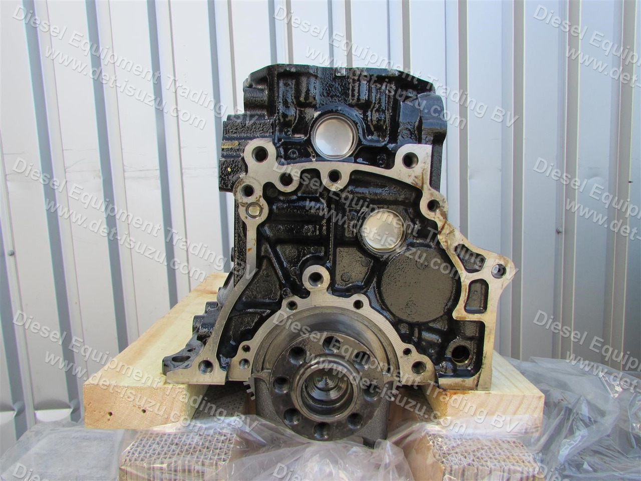 Isuzu **NEW** Short Block 4JJ1   4HK1   6HK1 - حاجز الاسطوانة - حفارة: صورة 3 Isuzu **NEW** Short Block 4JJ1   4HK1   6HK1 - حاجز الاسطوانة - حفارة: صورة 3