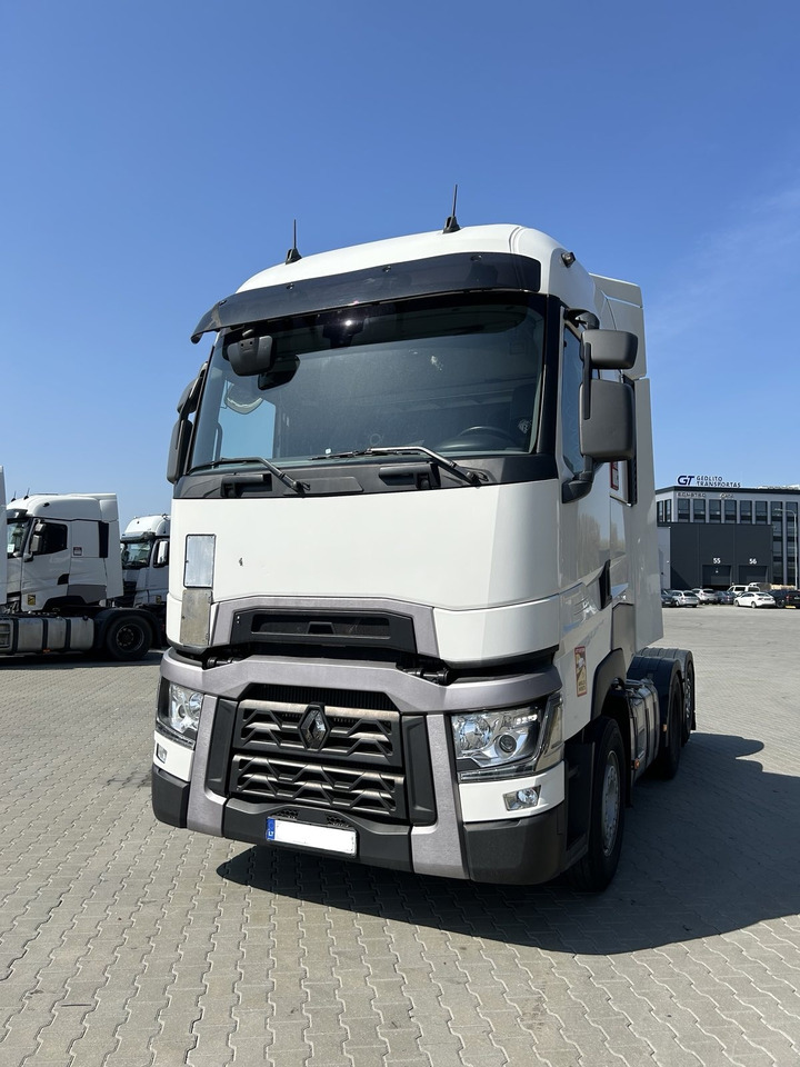 Renault T520 - وحدة جر: صورة 2 Renault T520 - وحدة جر: صورة 2
