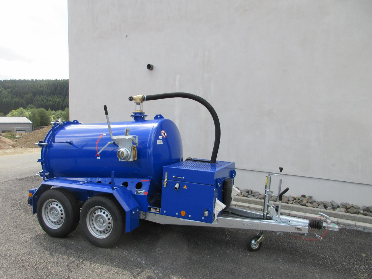M-Vac 1500 Vacuum system specialized for drilling mud / vacuum container 1500l - آلة حفر موجهة: صورة 3 M-Vac 1500 Vacuum system specialized for drilling mud / vacuum container 1500l - آلة حفر موجهة: صورة 3
