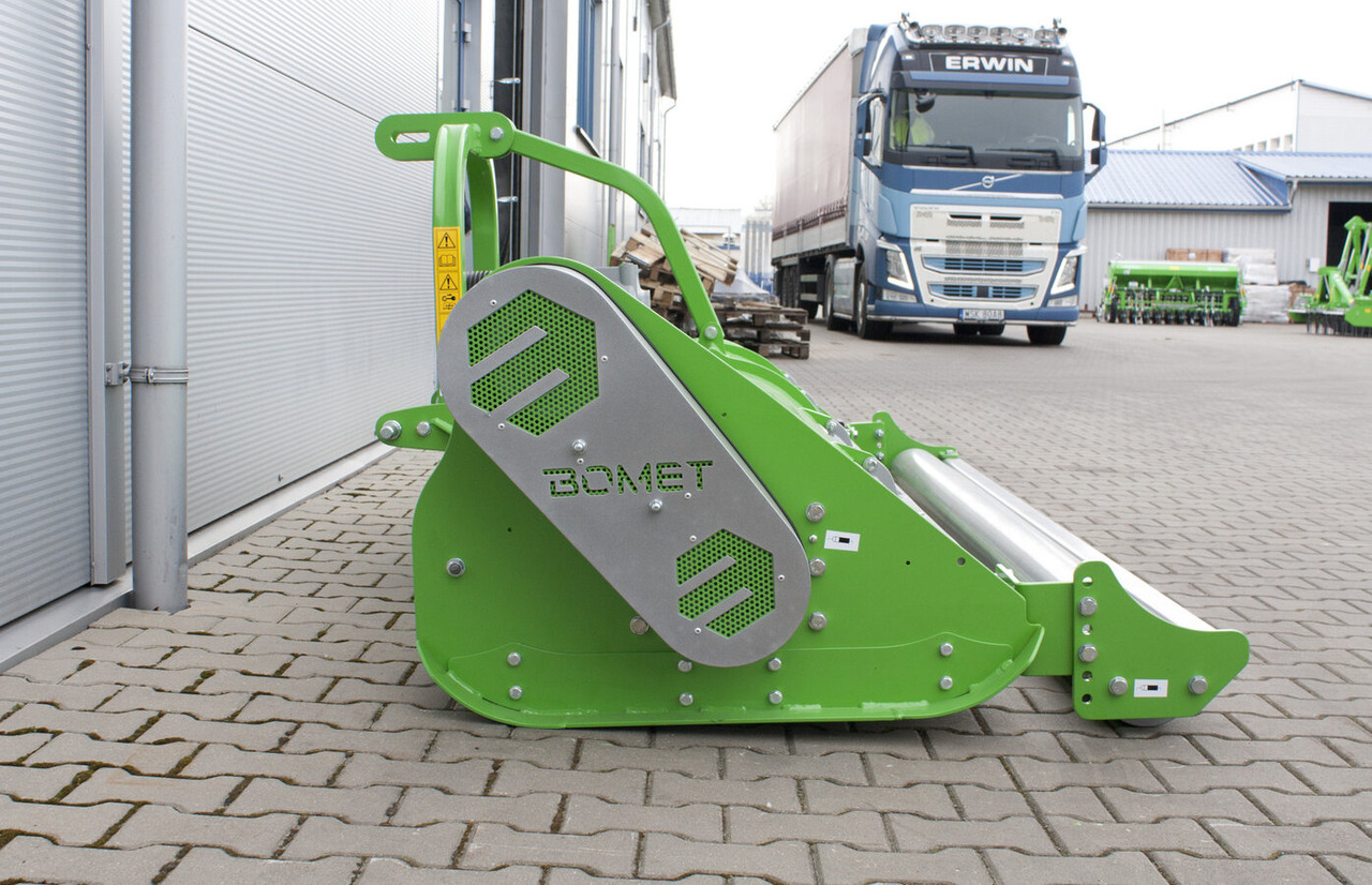 BOMET Schlegelmäher / Flail mower / Faucheuse à fléaux / Kosiarka bijakowa 2,8 m - التقطيع جزازة: صورة 4 BOMET Schlegelmäher / Flail mower / Faucheuse à fléaux / Kosiarka bijakowa 2,8 m - التقطيع جزازة: صورة 4