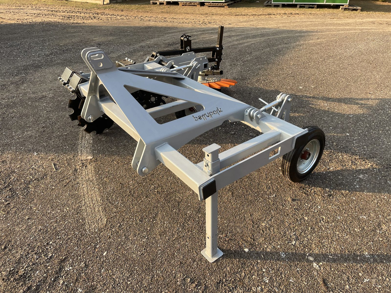 Berrypark Roll- und Fingerhacke / Orchard Weeder / Sarcleuse arboricole / Pielnik sadowniczy - المحراث: صورة 1 Berrypark Roll- und Fingerhacke / Orchard Weeder / Sarcleuse arboricole / Pielnik sadowniczy - المحراث: صورة 1