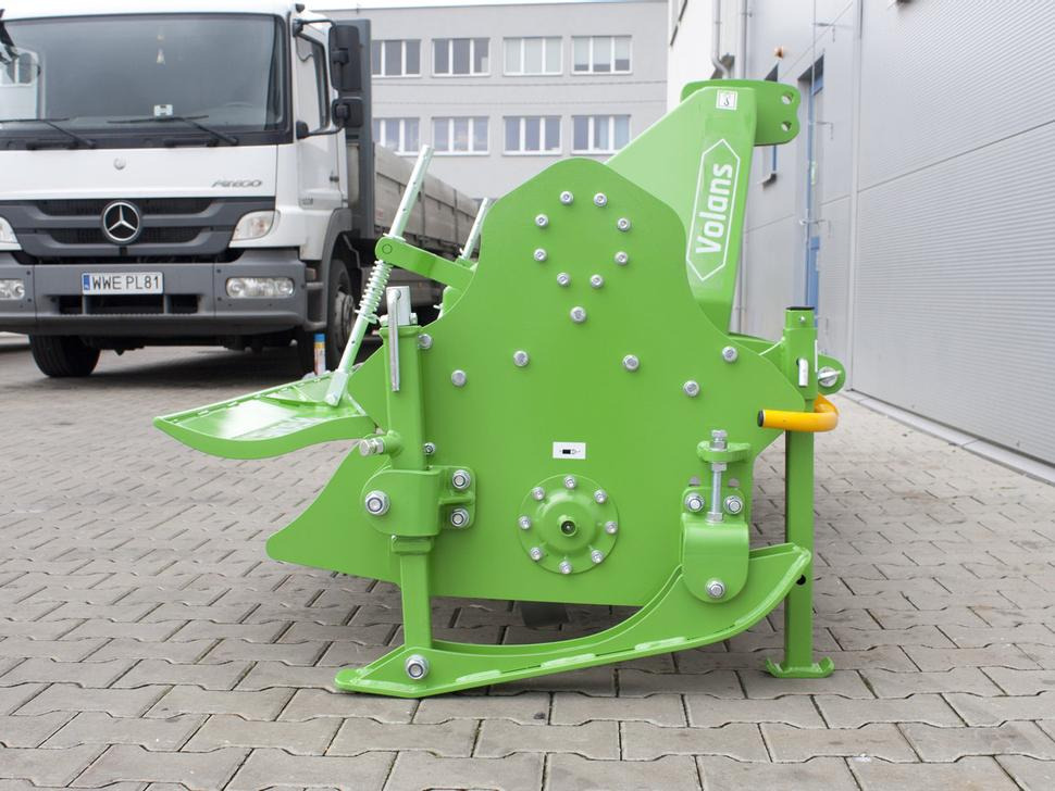 Bomet Bodenfräsen / Rotary tiller / Rotavator / Vangatrice / Desgarrador / Роторный культиватор / Glebogryzarka 3 m - محراث الدوار: صورة 4 Bomet Bodenfräsen / Rotary tiller / Rotavator / Vangatrice / Desgarrador / Роторный культиватор / Glebogryzarka 3 m - محراث الدوار: صورة 4