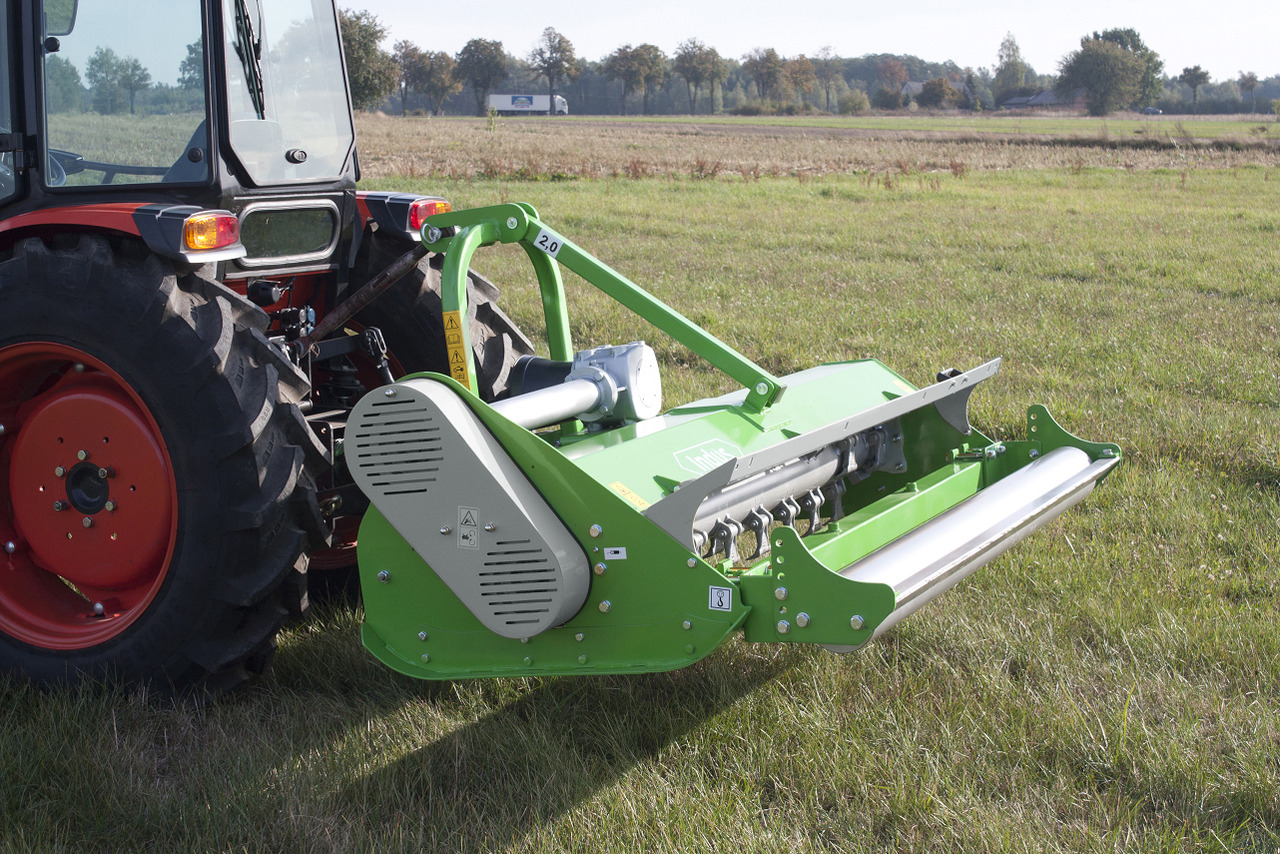 Bomet Schlegelmulcher / Flail mower / Faucheuse à fléaux / Condizionatore a flagelli / Мульчер / Kosiarka bijakowa Indus 2 m - التقطيع جزازة: صورة 1 Bomet Schlegelmulcher / Flail mower / Faucheuse à fléaux / Condizionatore a flagelli / Мульчер / Kosiarka bijakowa Indus 2 m - التقطيع جزازة: صورة 1