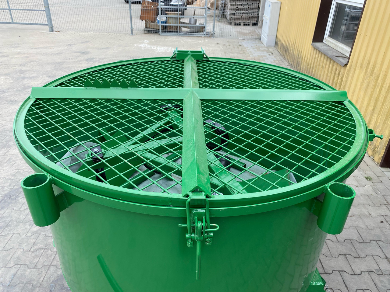 جديدة خلاطه اسمنت DC Betonmischer / Hydraulic concrete mixer / Malaxeur à béton hydraulique / Betoniera / Бетономешалка с гидравлическим приводом / Betoniarka hydrauliczna 800 l: صورة 15