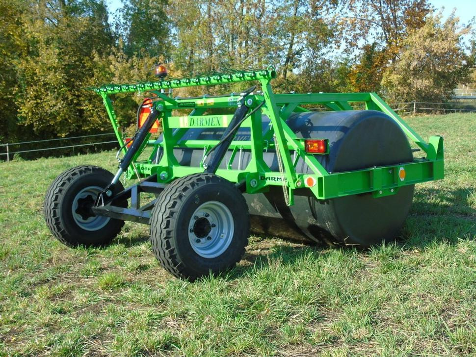 Darmex Wiesenwalze / Meadow roller / Rouleau de prairie / Rullo liscio / Каток луговой / Wał łąkowy 3 m - اسطوانة المزرعة: صورة 3 Darmex Wiesenwalze / Meadow roller / Rouleau de prairie / Rullo liscio / Каток луговой / Wał łąkowy 3 m - اسطوانة المزرعة: صورة 3