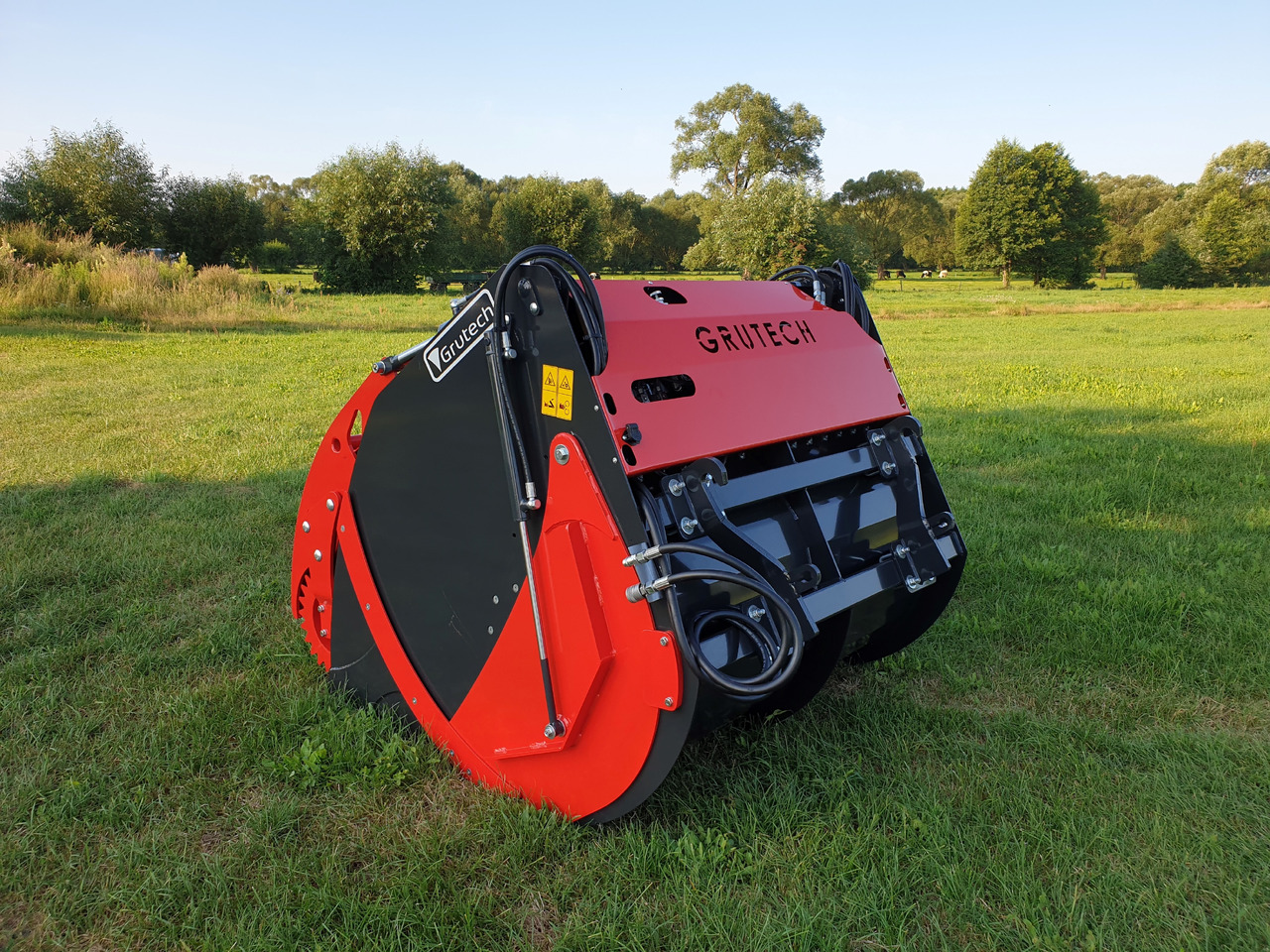 Grutech Futterverteilschaufel / Silage mixer bucket / Godet desileur / Łyżka do zadawania paszy - معدات السيلاج: صورة 4 Grutech Futterverteilschaufel / Silage mixer bucket / Godet desileur / Łyżka do zadawania paszy - معدات السيلاج: صورة 4