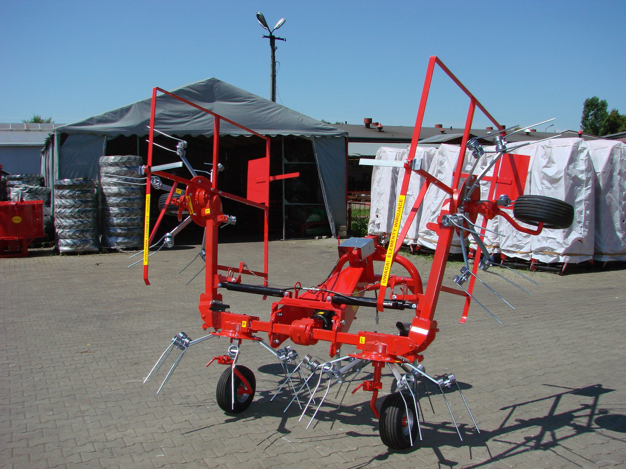 JAR-MET Schwader / Tedder / Faneuse / Przetrząsacz 5,2 m - آلة تيبيس العشب/ آلة جمع العشب: صورة 5 JAR-MET Schwader / Tedder / Faneuse / Przetrząsacz 5,2 m - آلة تيبيس العشب/ آلة جمع العشب: صورة 5