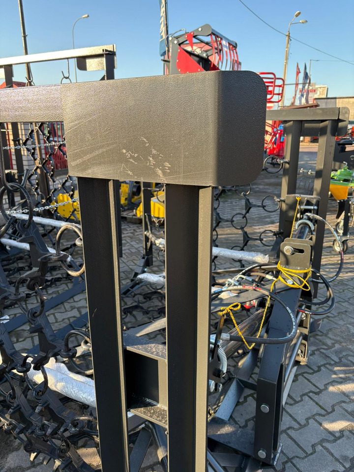 METAL-TECHNIK Wiesenegge / Meadow harrow / Herse de prairie / Strigliatrice / Полевая волокуша / Włóka łąkowa 4 m - مسلفة سلسلية: صورة 4 METAL-TECHNIK Wiesenegge / Meadow harrow / Herse de prairie / Strigliatrice / Полевая волокуша / Włóka łąkowa 4 m - مسلفة سلسلية: صورة 4