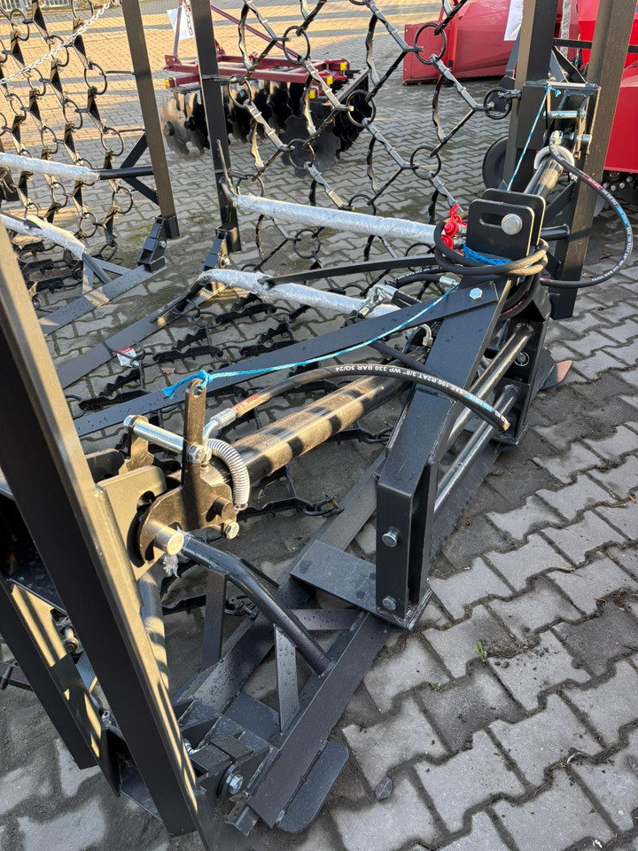 Metal-Technik Wiesenegge / Meadow harrow / Herse de prairie / Strigliatrice / Lanza de prado / Полевая волокуша / Włóka łąkowa 6 m - مسلفة سلسلية: صورة 3 Metal-Technik Wiesenegge / Meadow harrow / Herse de prairie / Strigliatrice / Lanza de prado / Полевая волокуша / Włóka łąkowa 6 m - مسلفة سلسلية: صورة 3