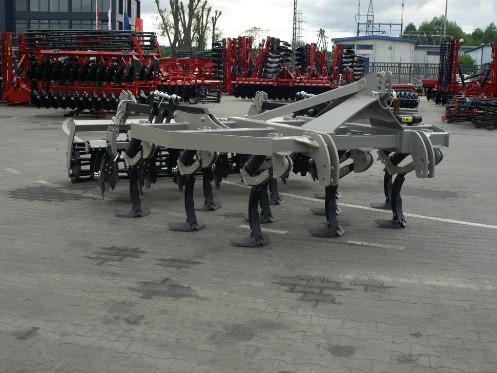 ROLEX Flügelschargrubber / No-till cultivator / Dechaumeur à dents / Aratri stoppiatori / Cultivador sin labranza / Культиватор No-till / Kultywator bezorkowy 3 m - المحراث: صورة 5 ROLEX Flügelschargrubber / No-till cultivator / Dechaumeur à dents / Aratri stoppiatori / Cultivador sin labranza / Культиватор No-till / Kultywator bezorkowy 3 m - المحراث: صورة 5