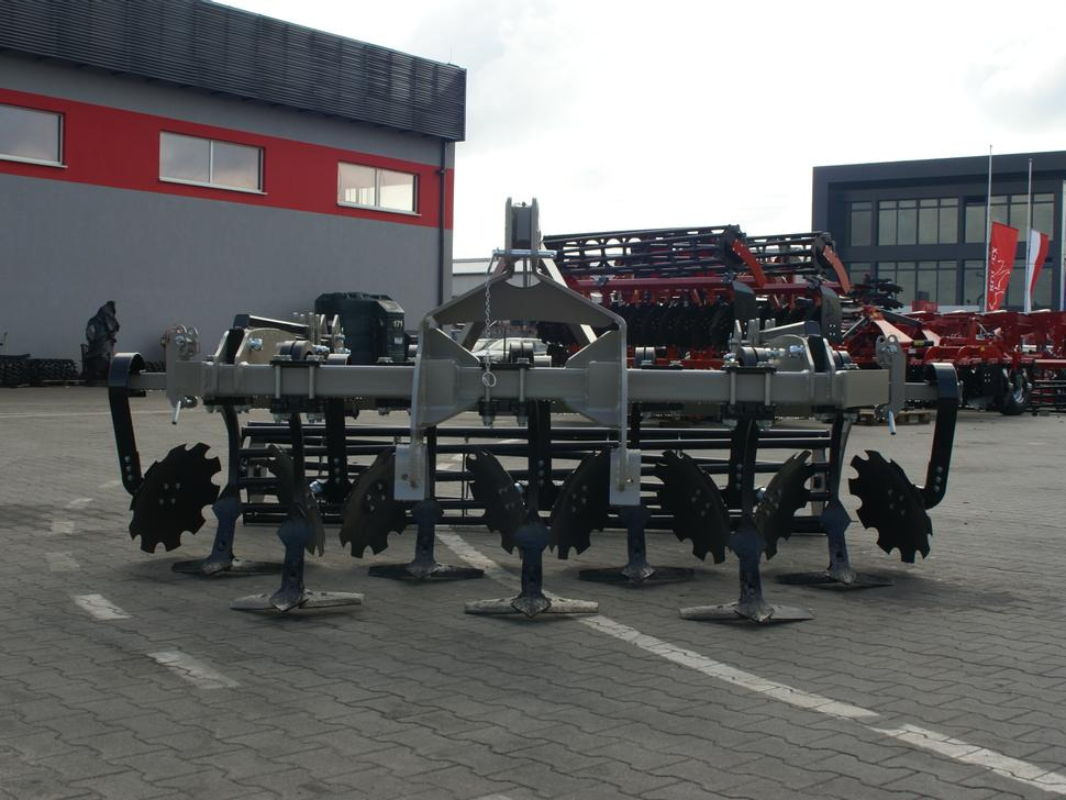 ROLEX Flügelschargrubber / Stubble cultivator / Dechaumeur à dents / Стерневой культиватор / Agregat podorywkowy 3 m - المحراث: صورة 2 ROLEX Flügelschargrubber / Stubble cultivator / Dechaumeur à dents / Стерневой культиватор / Agregat podorywkowy 3 m - المحراث: صورة 2