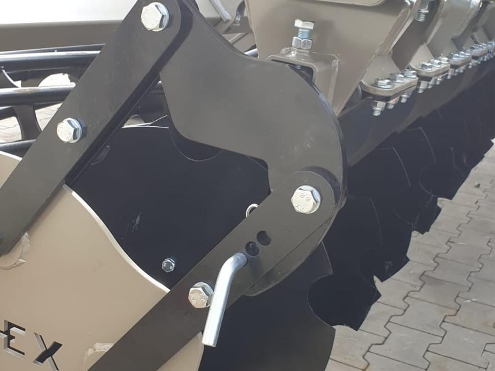 ROLEX Hydraulische Scheibenegge / Hydraulic discs harrow / Dechaumeur à disques / Erpice a dischi / Дисковая гидравлическая борона тип лёгкий с тележкой / Brona talerzowa hydraulicznie składana lekka ROLEX Hydraulische Scheibenegge / Hydraulic discs harrow / Dechaumeur à disques / Erpice a dischi / Дисковая гидравлическая борона тип лёгкий с тележкой / Brona talerzowa hydraulicznie składana lekka: صورة 17 ROLEX Hydraulische Scheibenegge / Hydraulic discs harrow / Dechaumeur à disques / Erpice a dischi / Дисковая гидравлическая борона тип лёгкий с тележкой / Brona talerzowa hydraulicznie składana lekka ROLEX Hydraulische Scheibenegge / Hydraulic discs harrow / Dechaumeur à disques / Erpice a dischi / Дисковая гидравлическая борона тип лёгкий с тележкой / Brona talerzowa hydraulicznie składana lekka: صورة 17