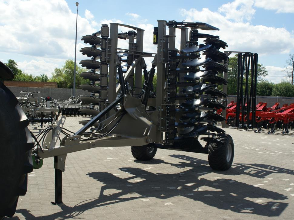 ROLEX Hydraulische Scheibenegge / Hydraulic discs harrow / Dechaumeur à disques / Erpice a dischi / Гидравлическая дисковая борона / Brona talerzowa hydraulicznie składana ciężka 4 m - قرص مسلفة: صورة 2 ROLEX Hydraulische Scheibenegge / Hydraulic discs harrow / Dechaumeur à disques / Erpice a dischi / Гидравлическая дисковая борона / Brona talerzowa hydraulicznie składana ciężka 4 m - قرص مسلفة: صورة 2