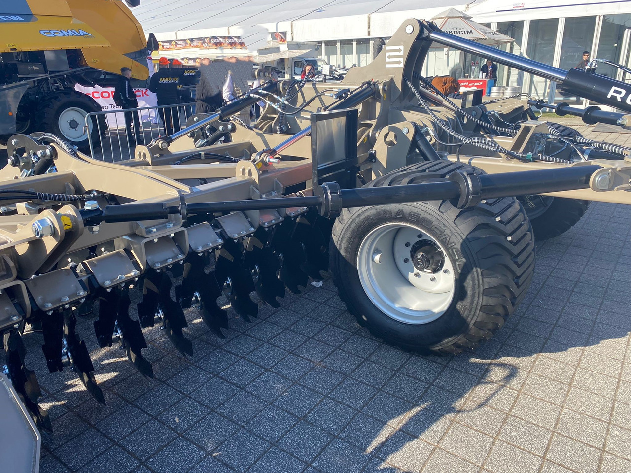 ROLEX Scheibenegge / Disc harrow / Dechaumeur à disques / Erpice a dischi / Grada de discos /Дисковая борона / Brona talerzowa 8 m - قرص مسلفة: صورة 2 ROLEX Scheibenegge / Disc harrow / Dechaumeur à disques / Erpice a dischi / Grada de discos /Дисковая борона / Brona talerzowa 8 m - قرص مسلفة: صورة 2