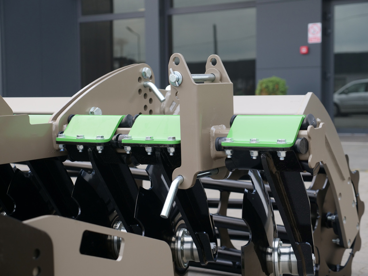 ROLEX Scheibenegge / Discs harrow / Dechaumeur à disques / Erpice a dischi / Grada de discos / Дисковая борона / Brona talerzowa 3 m - قرص مسلفة: صورة 5 ROLEX Scheibenegge / Discs harrow / Dechaumeur à disques / Erpice a dischi / Grada de discos / Дисковая борона / Brona talerzowa 3 m - قرص مسلفة: صورة 5