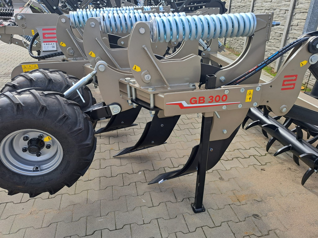 ROLEX Tiefenlockerer / Subsoiler / Décompacteur / Subsolador / Dissodatori / Глубокорыхлитель тип V / Głębosz typ V 3 m - محراث تحت التربة: صورة 5 ROLEX Tiefenlockerer / Subsoiler / Décompacteur / Subsolador / Dissodatori / Глубокорыхлитель тип V / Głębosz typ V 3 m - محراث تحت التربة: صورة 5