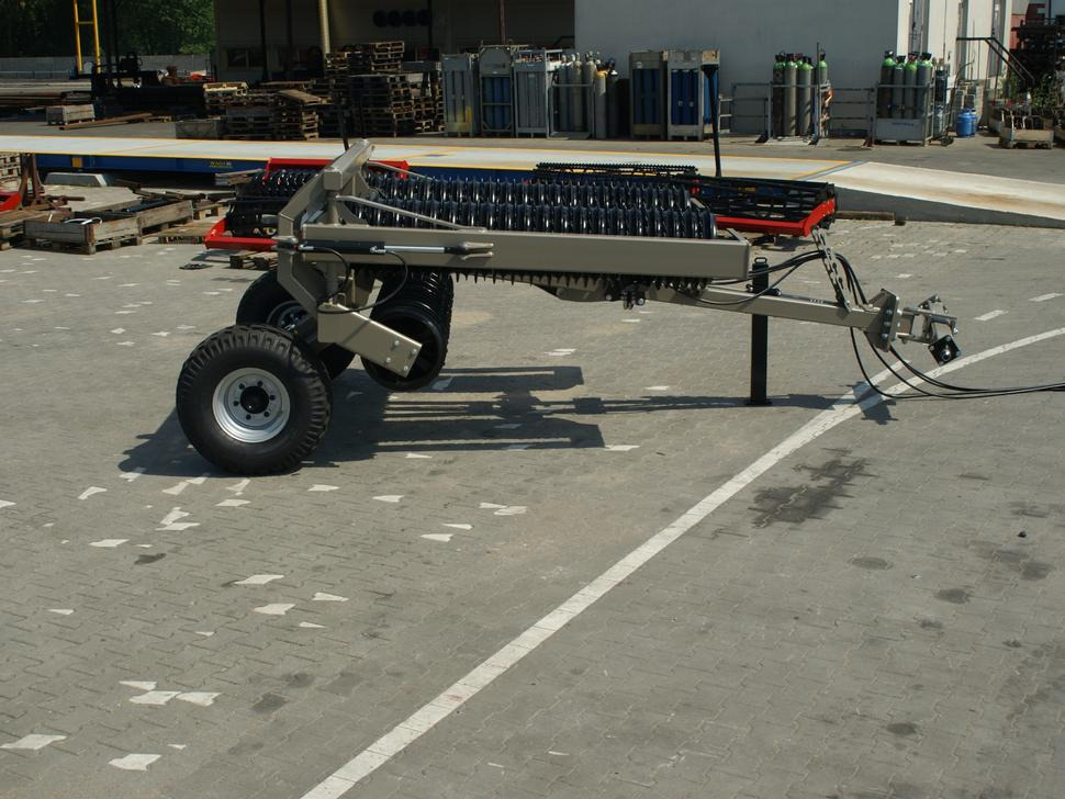 Rolex Ackerwalze / Sowing roller / Rouleau Cambridge / Attrezzi per rullatura / Rodillo / Посевной каток / Wał posiewny 6,3 m - اسطوانة المزرعة: صورة 4 Rolex Ackerwalze / Sowing roller / Rouleau Cambridge / Attrezzi per rullatura / Rodillo / Посевной каток / Wał posiewny 6,3 m - اسطوانة المزرعة: صورة 4