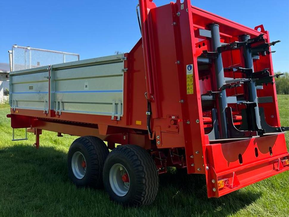 Roltrans Miststreuer / Manure spreader / Épandeur à fumier / Spandiletame / Разбрасыватель органических удобрений / Rozrzutnik obornika N250/32 JAMNIK 8 t - آلة رش السماد الطبيعي: صورة 3 Roltrans Miststreuer / Manure spreader / Épandeur à fumier / Spandiletame / Разбрасыватель органических удобрений / Rozrzutnik obornika N250/32 JAMNIK 8 t - آلة رش السماد الطبيعي: صورة 3