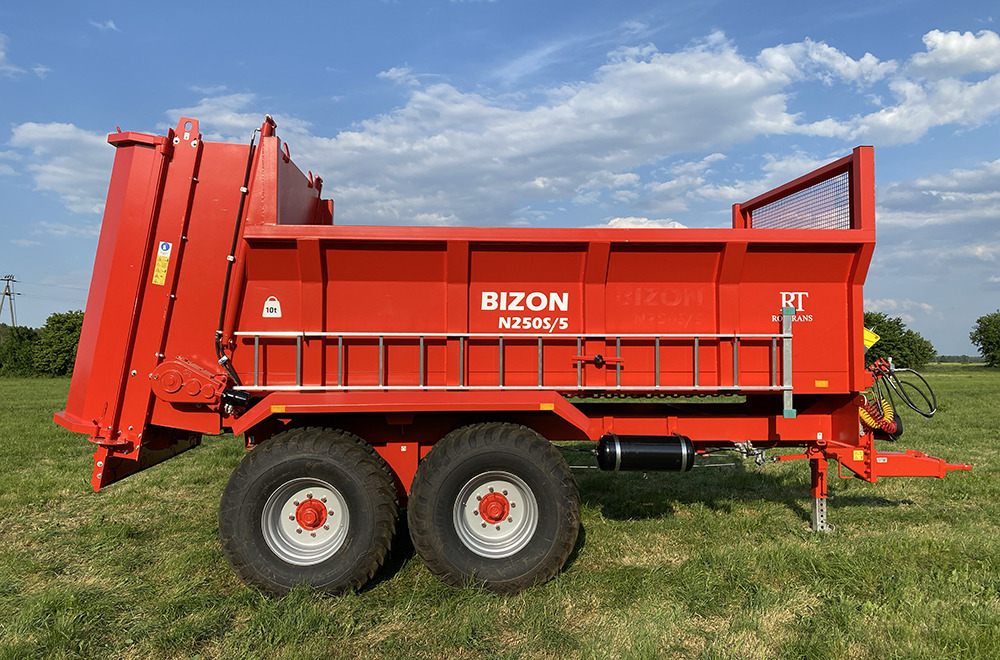 Roltrans Miststreuer / Manure spreader / Epandeur à fumier / Spandiletame / Разбрасыватель органических удобрений / Rozrzutnik obornika N250S/5 10 t - آلة رش السماد الطبيعي: صورة 3 Roltrans Miststreuer / Manure spreader / Epandeur à fumier / Spandiletame / Разбрасыватель органических удобрений / Rozrzutnik obornika N250S/5 10 t - آلة رش السماد الطبيعي: صورة 3