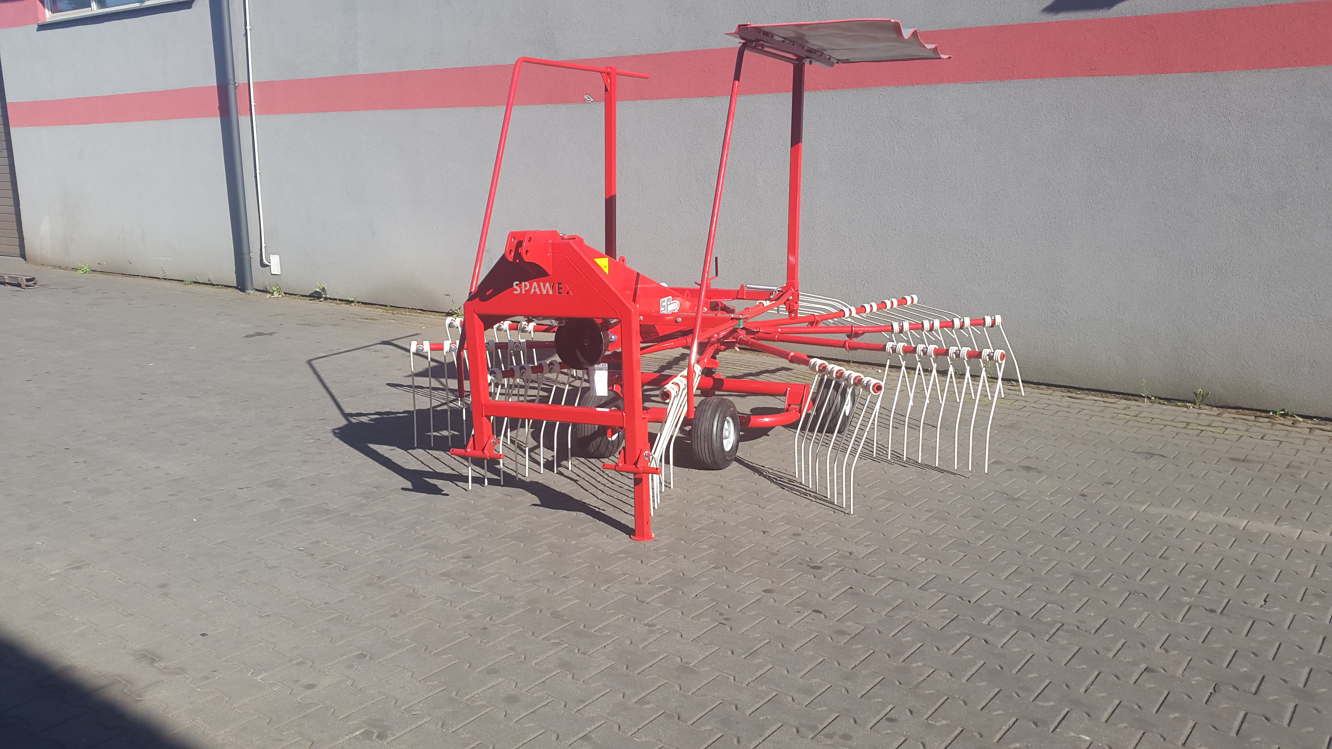 Spawex Kreiselschwader / Rake / Andaineur / Rastrillo / Rastrello / Zgrabiarka 4,5 m Spawex Kreiselschwader / Rake / Andaineur / Rastrillo / Rastrello / Zgrabiarka 4,5 m: صورة 9