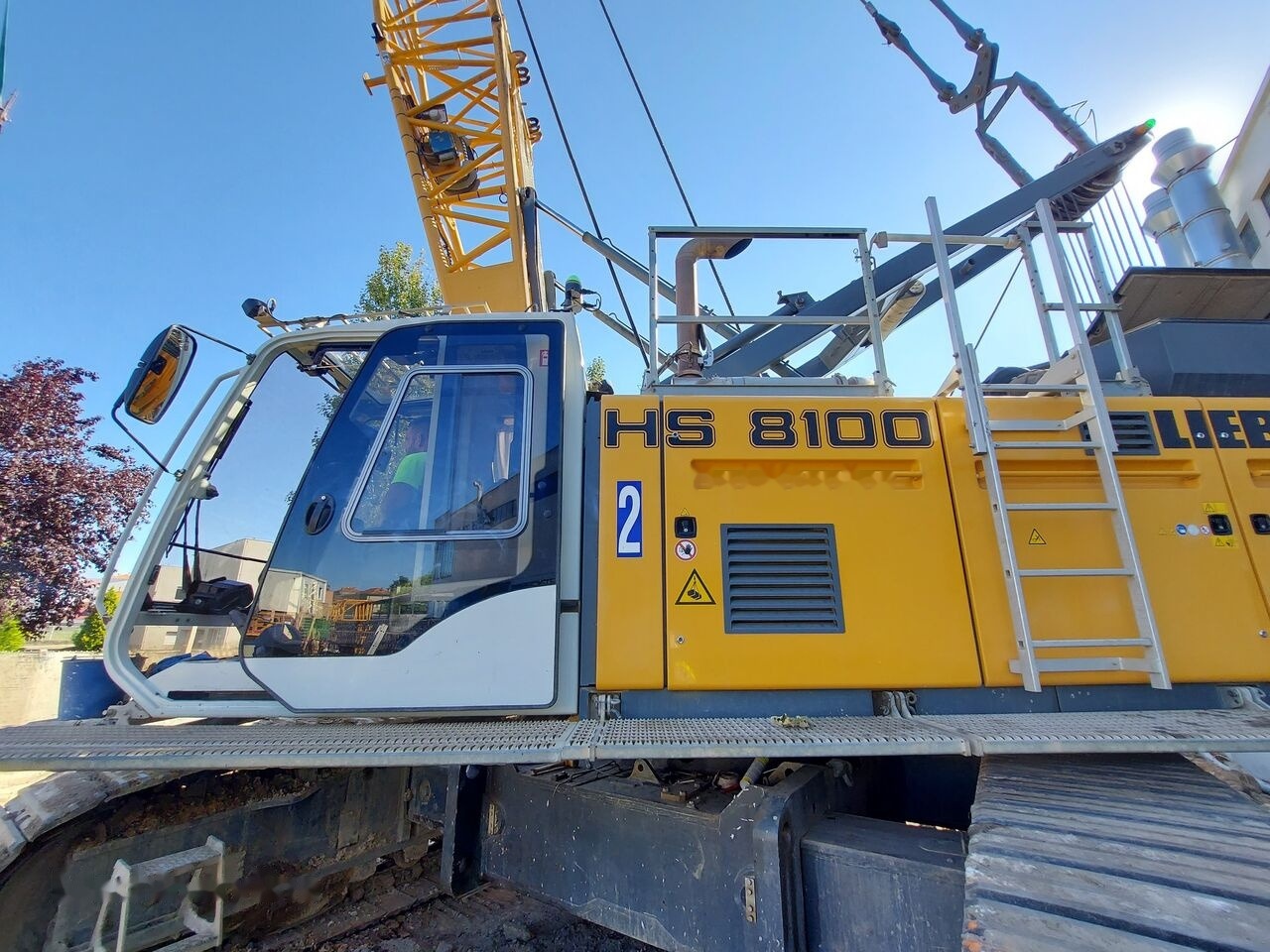 Liebherr HS 8100 HD - رافعة مجنزرة: صورة 1 Liebherr HS 8100 HD - رافعة مجنزرة: صورة 1