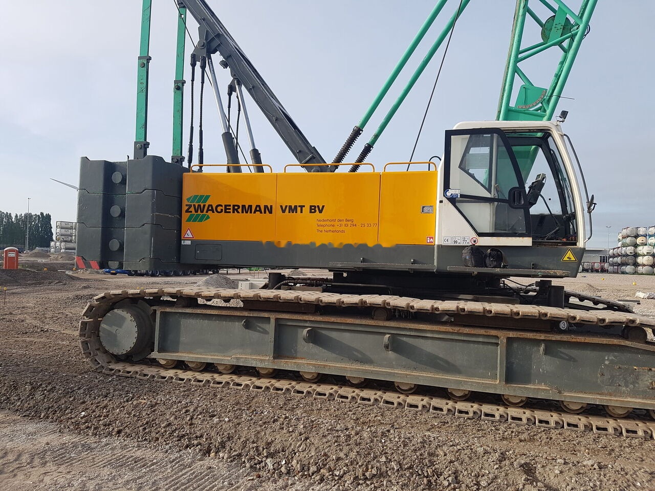 Sany SCC 1000 C - رافعة مجنزرة: صورة 1 Sany SCC 1000 C - رافعة مجنزرة: صورة 1
