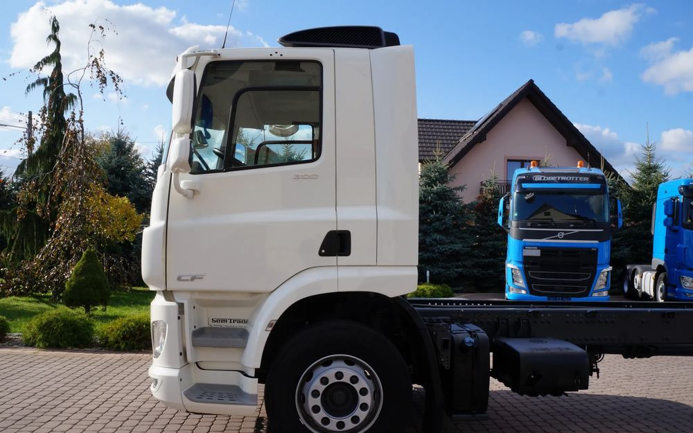 DAF CF 300 4X2 18T EURO 6 SILNIK 11L RAMA DO ZABUDOWY 176 TYS KM - شاحنة هيكل كابينة: صورة 5 DAF CF 300 4X2 18T EURO 6 SILNIK 11L RAMA DO ZABUDOWY 176 TYS KM - شاحنة هيكل كابينة: صورة 5