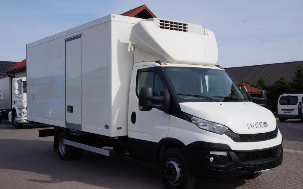 Iveco DAILY 70c17 CHŁODNIA 5 m Thermo king V-500 MAX Wzorowy Stan - شاحنة الفريزر: صورة 2 Iveco DAILY 70c17 CHŁODNIA 5 m Thermo king V-500 MAX Wzorowy Stan - شاحنة الفريزر: صورة 2