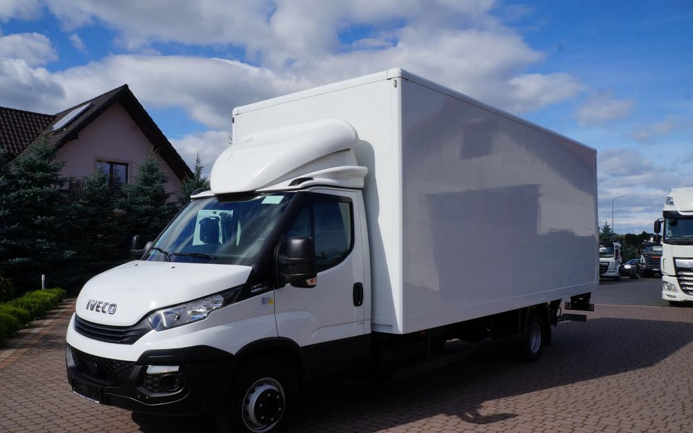 Iveco DAILY 72c18 Automat HI-MATIC Kontener 6 m 117 tys km Wzorowy Stan - شاحنة مقفلة: صورة 2 Iveco DAILY 72c18 Automat HI-MATIC Kontener 6 m 117 tys km Wzorowy Stan - شاحنة مقفلة: صورة 2