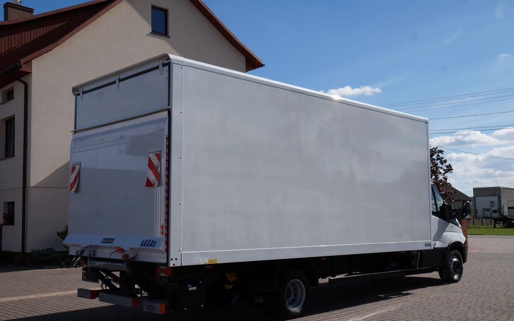 Iveco DAILY 72c18  Automat HI-MATIC Kontener 6 m 74 tys km STAN NOWY - شاحنة مقفلة: صورة 3 Iveco DAILY 72c18  Automat HI-MATIC Kontener 6 m 74 tys km STAN NOWY - شاحنة مقفلة: صورة 3