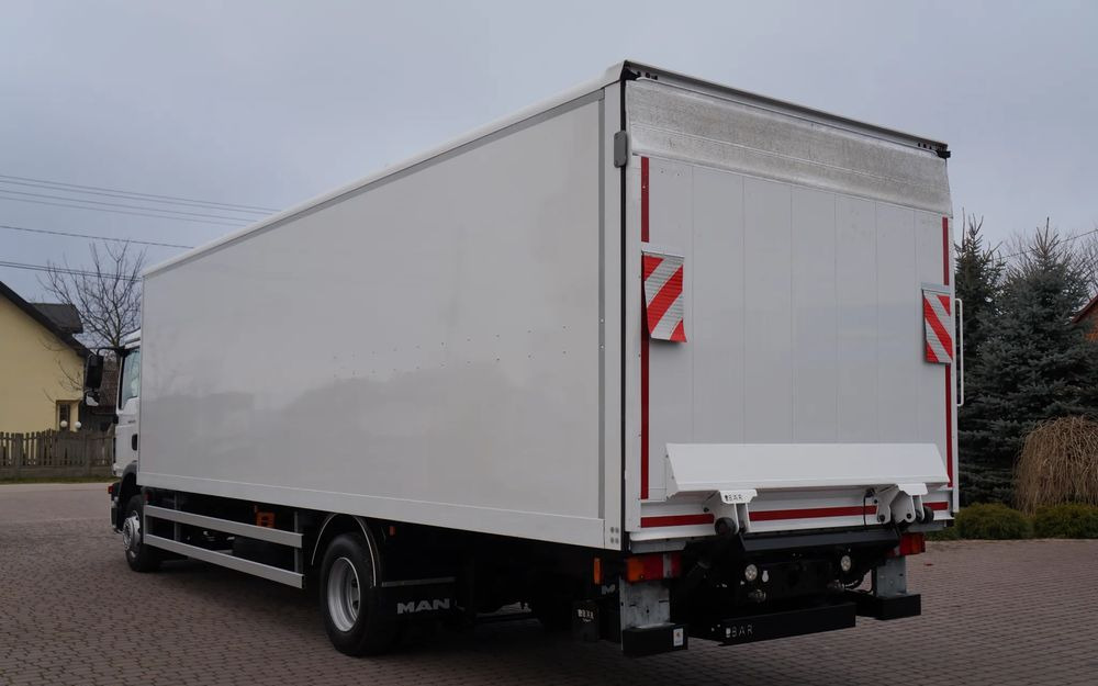 MAN TGM 12.290 / 15.290 EURO 6 KONTENER 20 PALET WINDA - شاحنة مقفلة: صورة 4 MAN TGM 12.290 / 15.290 EURO 6 KONTENER 20 PALET WINDA - شاحنة مقفلة: صورة 4