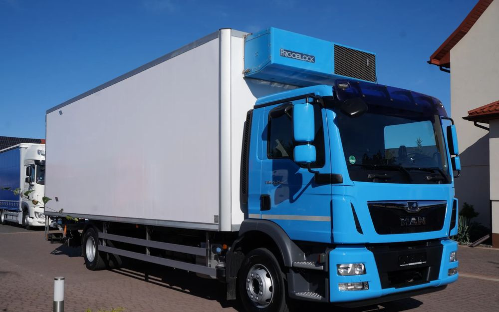 MAN TGM 15.250 EURO 6 CHŁODNIA LAMBERET ŁAD 7.300 KG NISKI PRZEBIEG - شاحنة الفريزر: صورة 1 MAN TGM 15.250 EURO 6 CHŁODNIA LAMBERET ŁAD 7.300 KG NISKI PRZEBIEG - شاحنة الفريزر: صورة 1