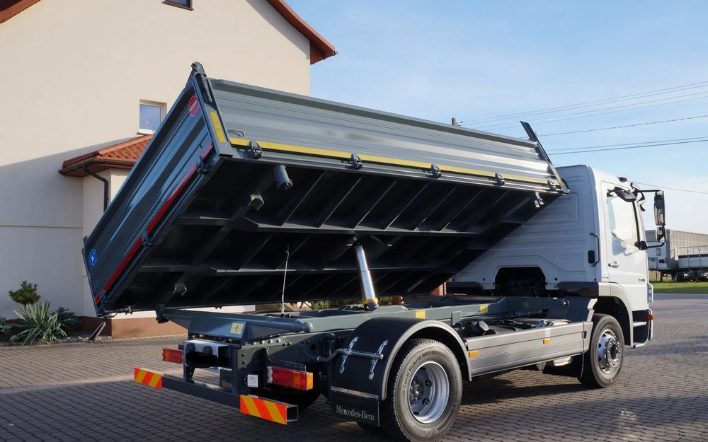 Mercedes-Benz ATEGO 1518 EURO 5 WYWROTKA 3 STRONNA KIPER 1524 - شاحنة قلاب: صورة 5 Mercedes-Benz ATEGO 1518 EURO 5 WYWROTKA 3 STRONNA KIPER 1524 - شاحنة قلاب: صورة 5