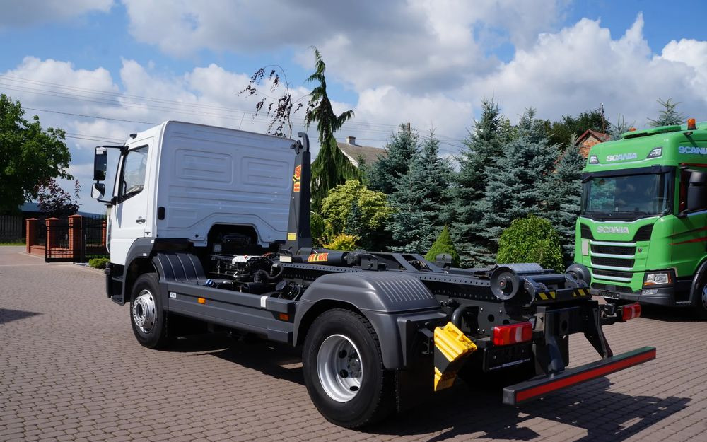 Mercedes-Benz ATEGO 1621 1624 EURO 6 HAKOWIEC HYVA DMC 16.000 KG ŁAD. 10.000 KG NISKI PRZEBIEG - شاحنة ذات خطاف: صورة 5 Mercedes-Benz ATEGO 1621 1624 EURO 6 HAKOWIEC HYVA DMC 16.000 KG ŁAD. 10.000 KG NISKI PRZEBIEG - شاحنة ذات خطاف: صورة 5
