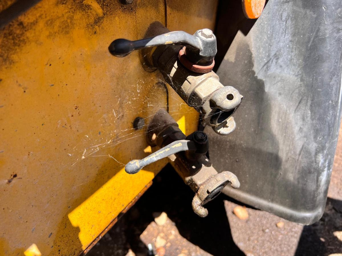 الضاغط Atlas copco XAS 35 COMPRESSEUR 9BAR SUR REMORQUE (NET DE TVA): صورة 10 الضاغط Atlas copco XAS 35 COMPRESSEUR 9BAR SUR REMORQUE (NET DE TVA): صورة 10