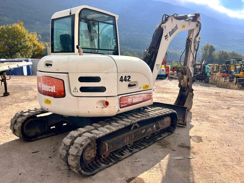 Bobcat 442B Pelle 7,5T avec pouce hydraulique - حفار زحاف: صورة 5 Bobcat 442B Pelle 7,5T avec pouce hydraulique - حفار زحاف: صورة 5