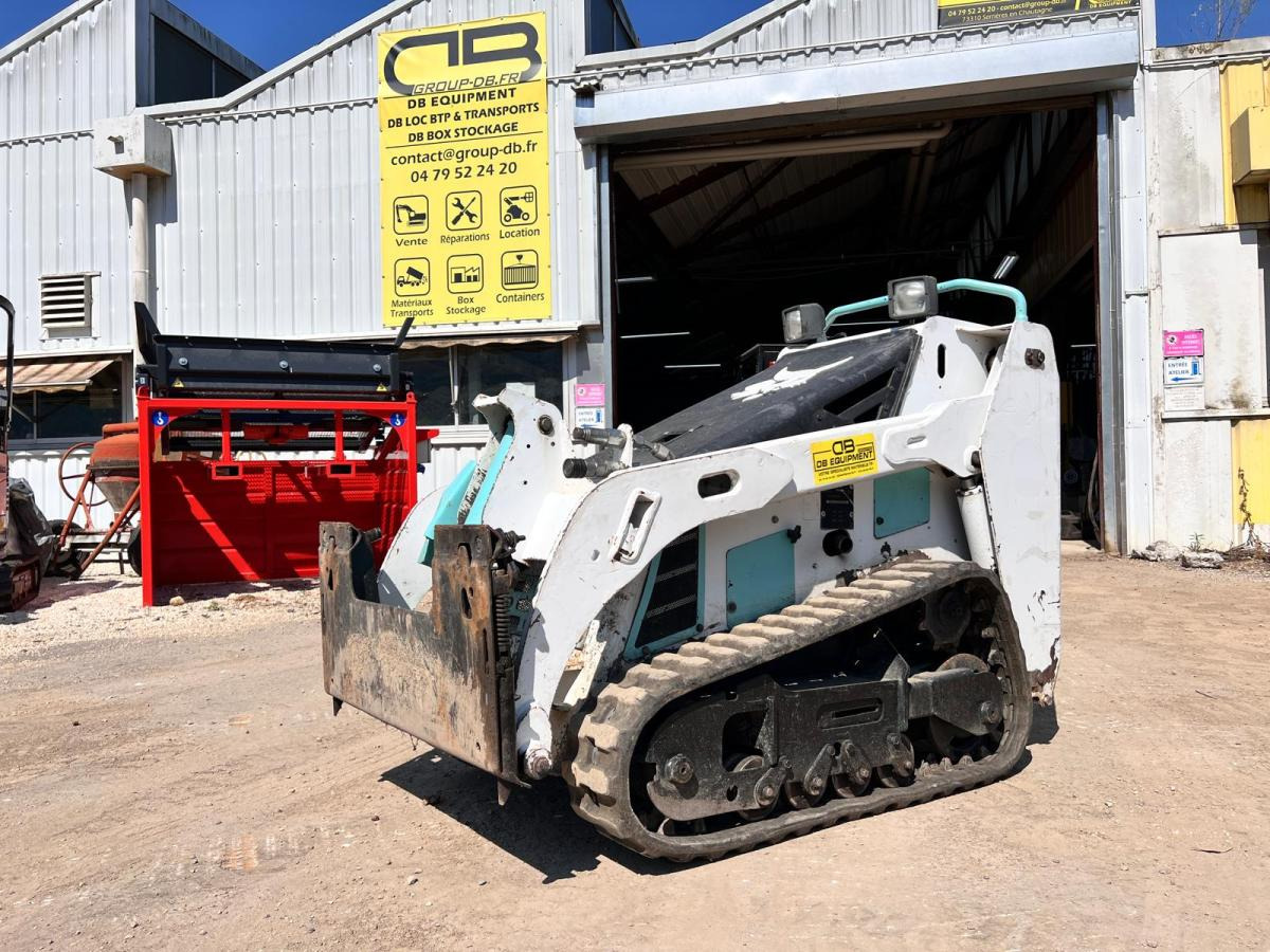 Bobcat MT55 MINI CHARGEUSE SKID A CHENILLE - اللودر المجنزر صغير: صورة 1 Bobcat MT55 MINI CHARGEUSE SKID A CHENILLE - اللودر المجنزر صغير: صورة 1