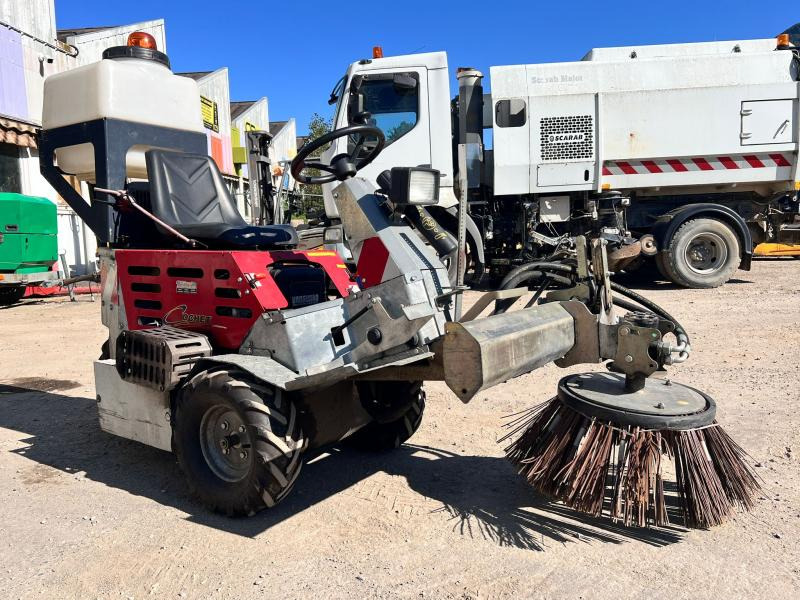 Cochet Balayeuse de désherbage automotrice Gecko (NET DE TVA) - كناسة المناطق الصناعية: صورة 5 Cochet Balayeuse de désherbage automotrice Gecko (NET DE TVA) - كناسة المناطق الصناعية: صورة 5