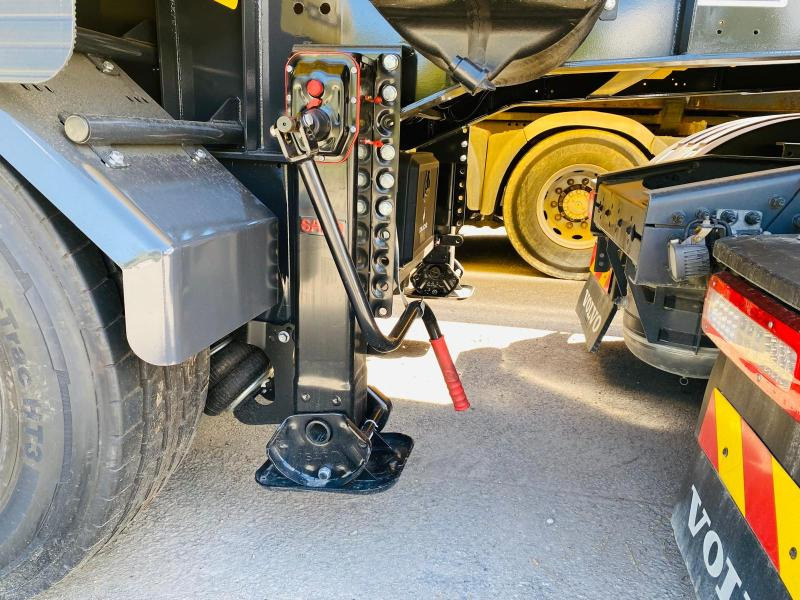 Galucho SGB3 Semi-remorque benne TP 3 essieux Galucho SGB3 Semi-remorque benne TP 3 essieux: صورة 13 Galucho SGB3 Semi-remorque benne TP 3 essieux Galucho SGB3 Semi-remorque benne TP 3 essieux: صورة 13