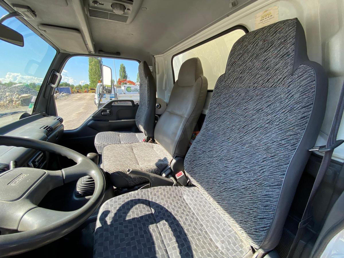 شاحنة مقفلة ISUZU Camion SÉRIE N AVEC 2 STRUCTURES CHAPITEAUX: صورة 13