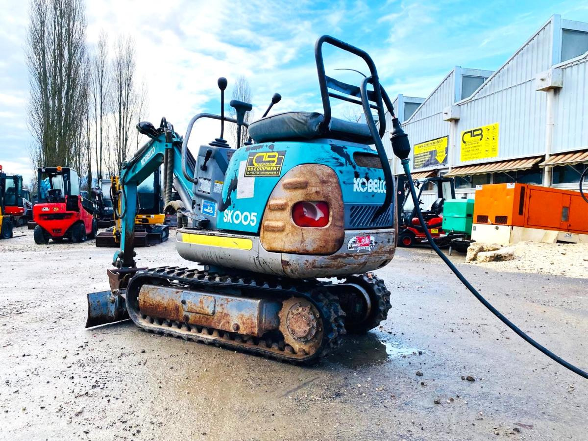 KOBELCO Mini pelle électrique SK007 - حفارة مُصَّغرة: صورة 3 KOBELCO Mini pelle électrique SK007 - حفارة مُصَّغرة: صورة 3