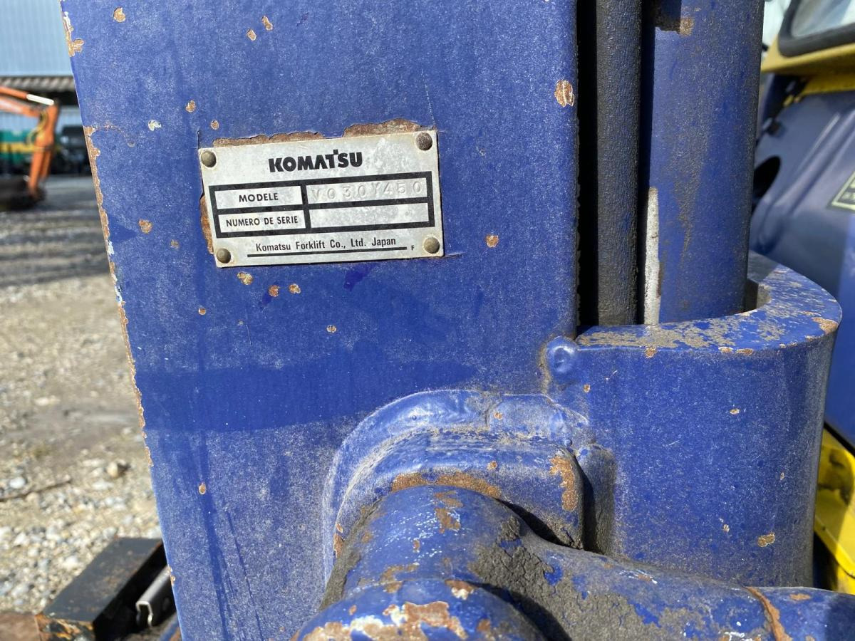 رافعة شوكية ديزل KOMATSU Chariot élévateur diesel FD30T14: صورة 11