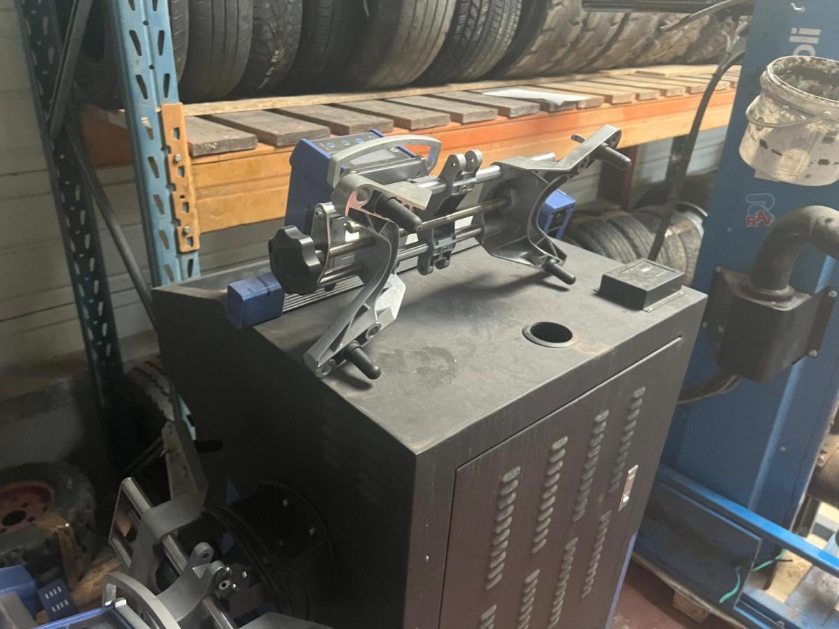 TWIN BUSCH TW115 Banc de géométrie - معدات الورش: صورة 5 TWIN BUSCH TW115 Banc de géométrie - معدات الورش: صورة 5