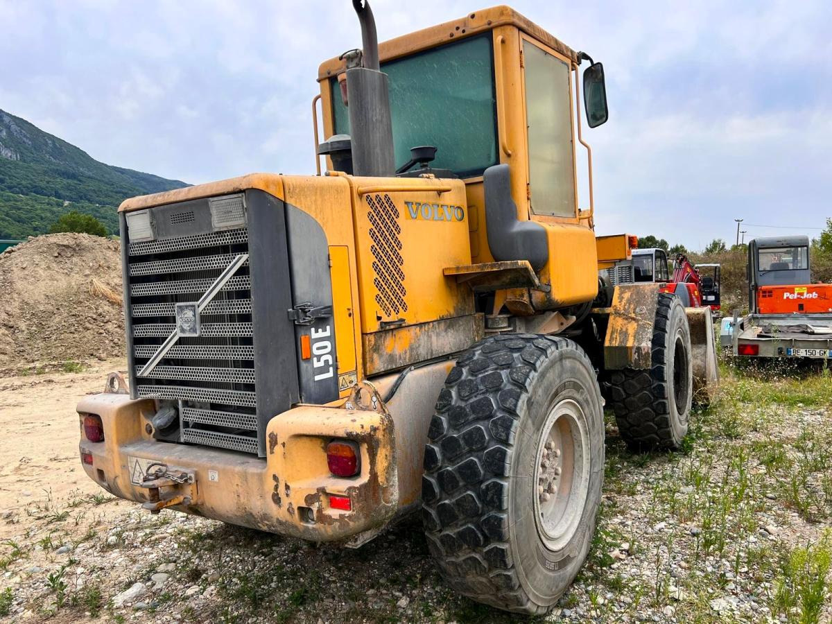 Volvo L 50 E CHARGEUSE A PNEUS 10T - اللودر بعجل: صورة 5 Volvo L 50 E CHARGEUSE A PNEUS 10T - اللودر بعجل: صورة 5