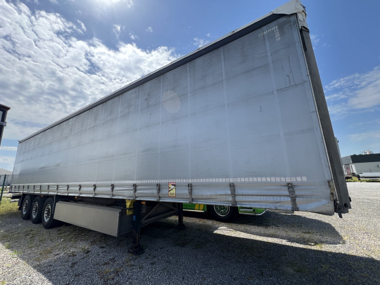 Schmitz Cargobull - نصف مقطورة ستارة: صورة 1 Schmitz Cargobull - نصف مقطورة ستارة: صورة 1